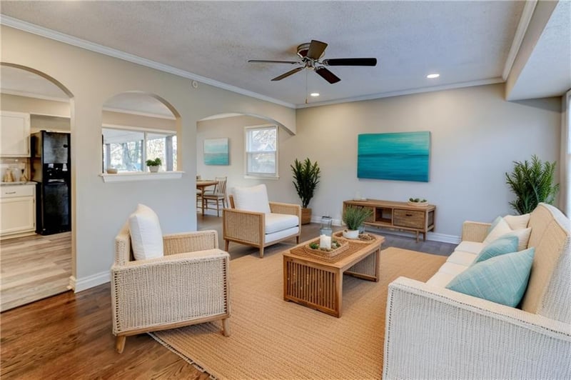 9916 Blue Ridge Blvd, Kansas City, MO 64134