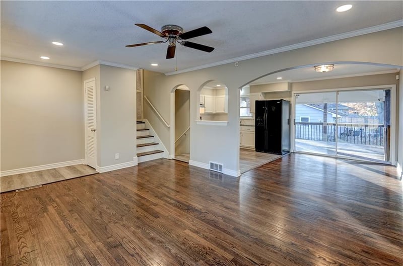 9916 Blue Ridge Blvd, Kansas City, MO 64134