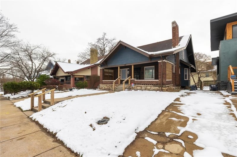 1319 28th St, Kansas City, MO 64109