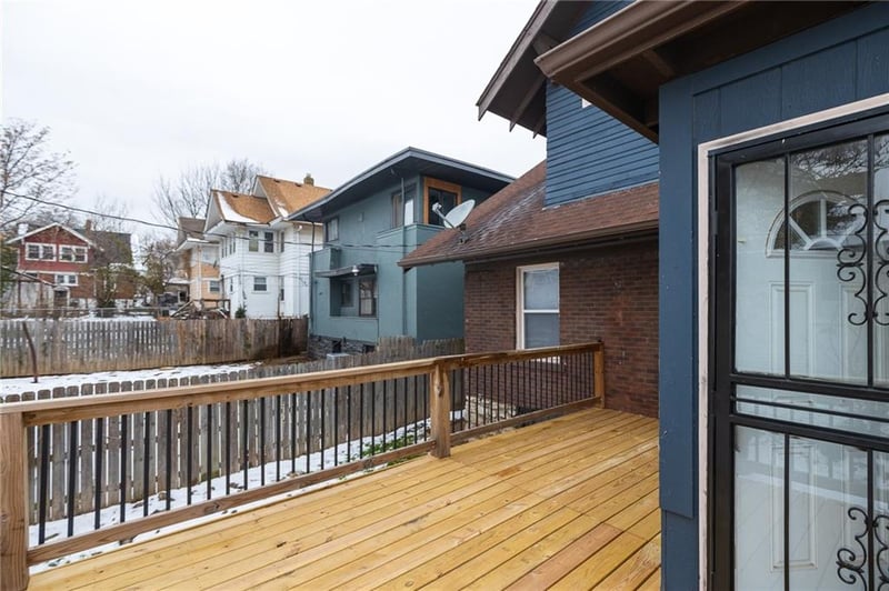 1319 E 28th St, Kansas City, MO 64109