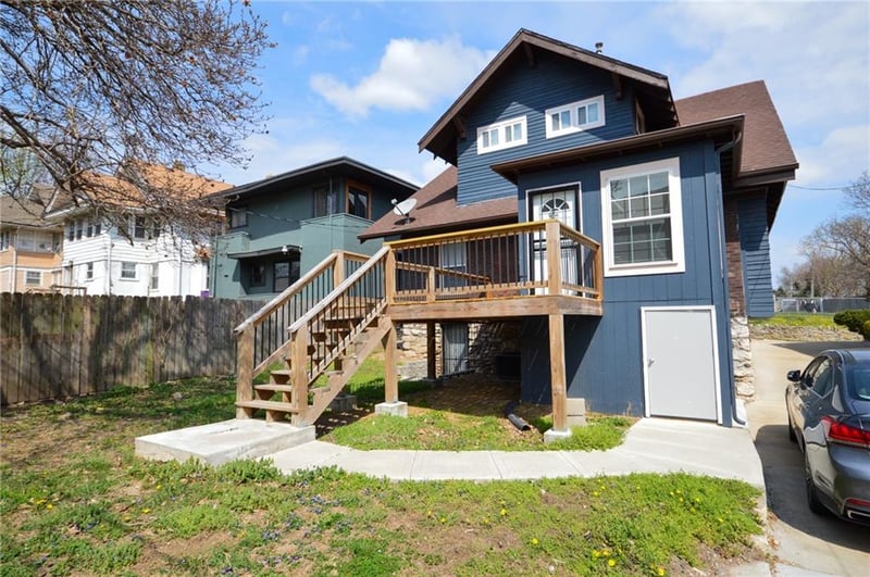 1319 E 28th St, Kansas City, MO 64109