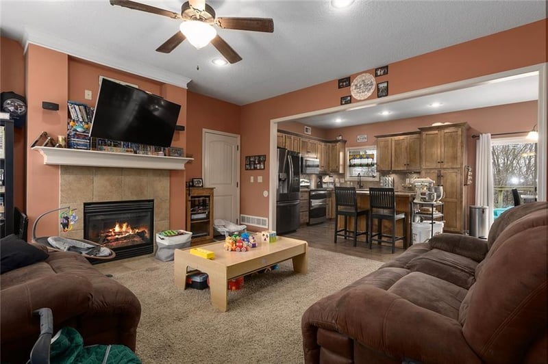 1857 Praun Ln, Kansas City, KS 66102