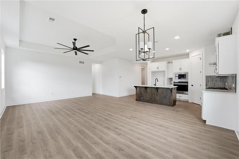 1701 105th Ter, Kansas City, MO 64155