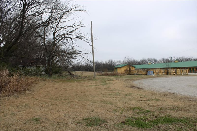 3222 Main St, Independence, KS 67301
