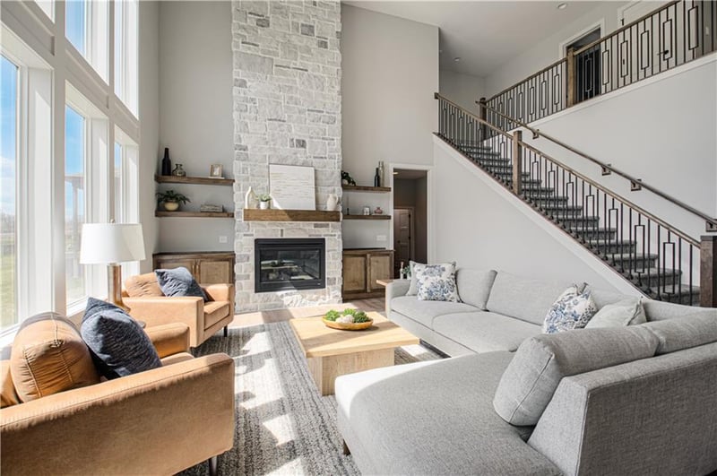 1605 Arbor Park Dr, Lee's Summit, MO 64082