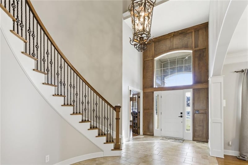 1729 NE Woodland Shores Ct, Lee's Summit, MO 64086