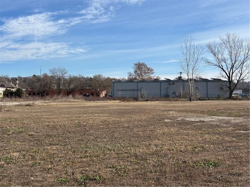 1007 S 6 St, St Joseph, MO 64501