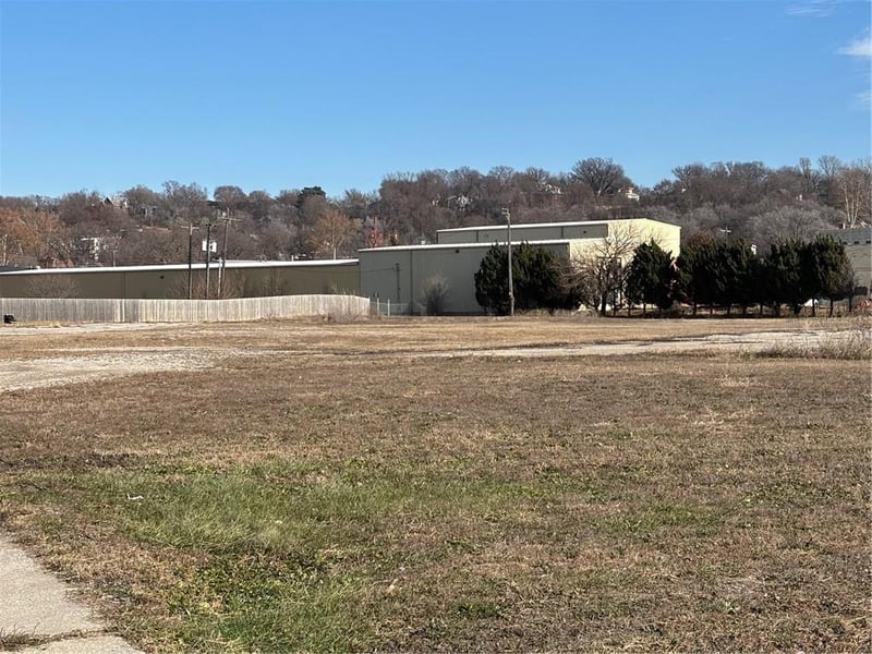 1007 S 6 St, St Joseph, MO 64501