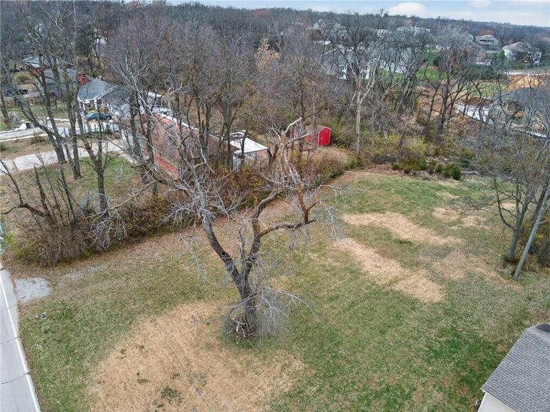 4924 Linden Rd, Kansas City, MO 64151