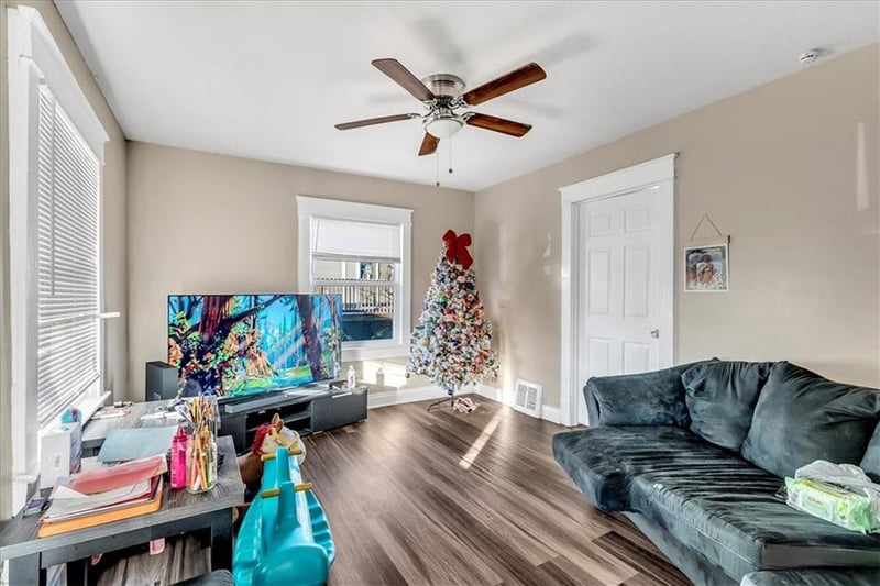 3021 21st St, Kansas City, KS 66104