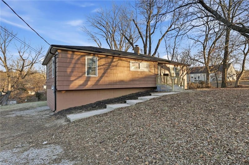 7867 James A Reed Rd, Kansas City, MO 64138