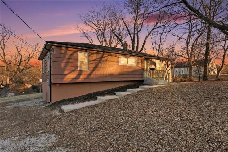 7867 James A Reed Rd, Kansas City, MO 64138