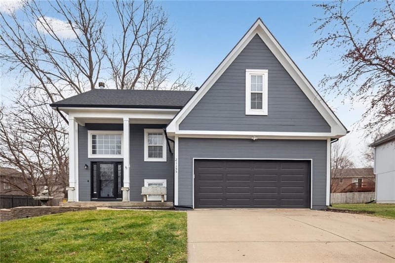 21155 125 Ter, Olathe, KS 66061