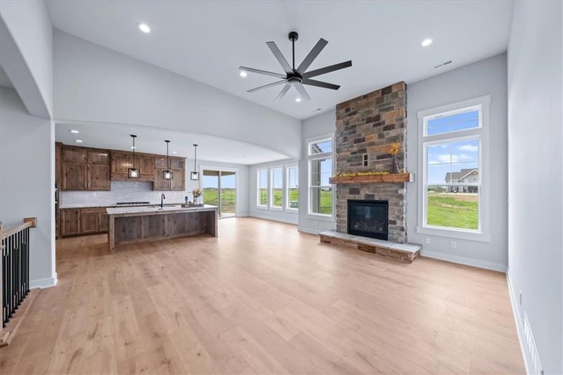 1309 Larkspur Pl, Raymore, MO 64083