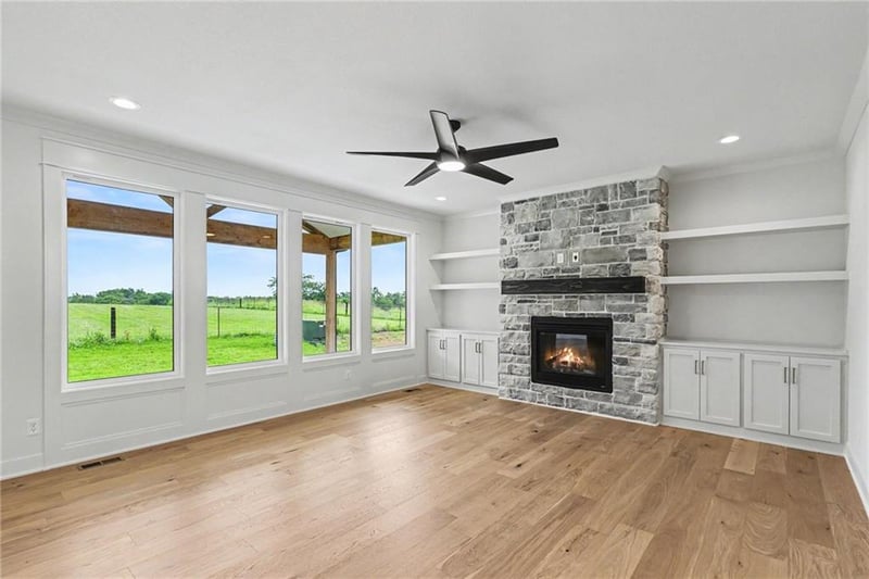18425 Long St, Overland Park, KS 66013