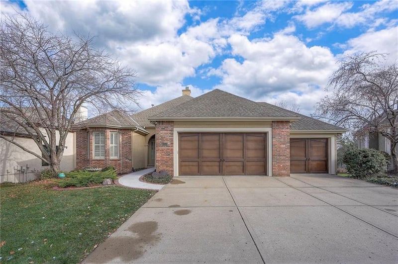 12549 Connell Dr, Overland Park, KS 66213