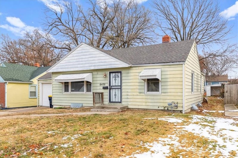 6435 Walrond Ave, Kansas City, MO 64132