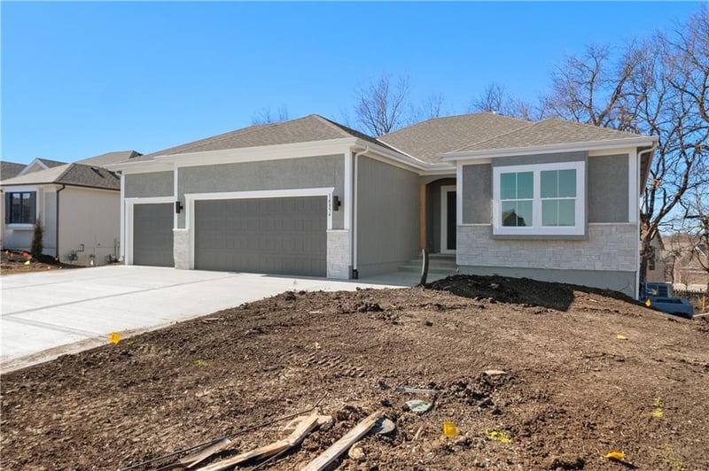 25409 149th Ter, Olathe, KS 66061
