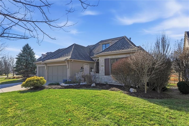 13916 Nicklaus Dr, Overland Park, KS 66223
