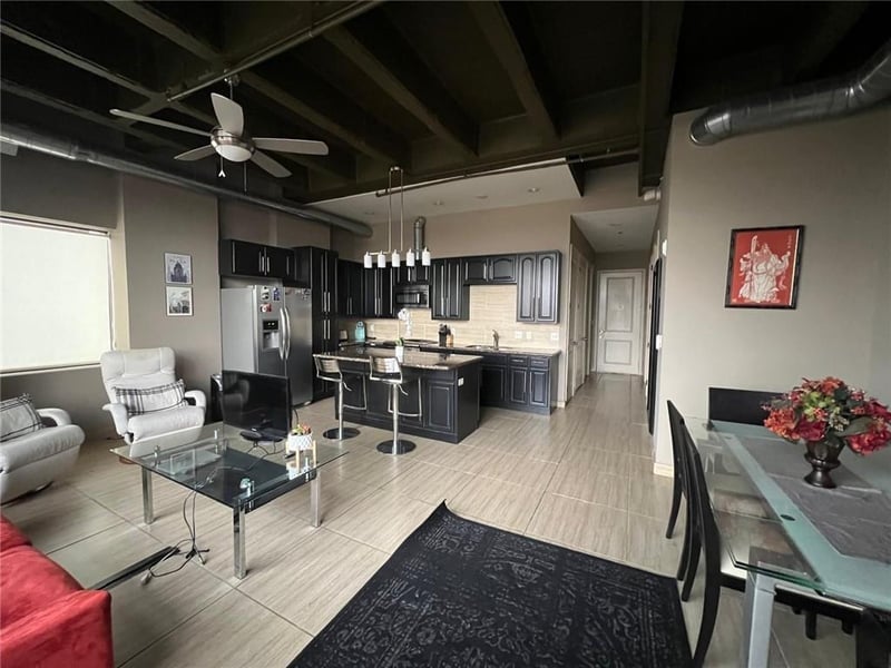 2940 Baltimore Ave #1101, Kansas City, MO 64108