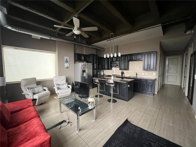 2940 Baltimore Ave #1101, Kansas City, MO 64108