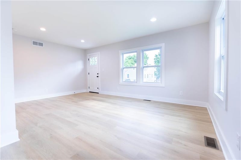 3312 Delavan Ave, Kansas City, KS 66104