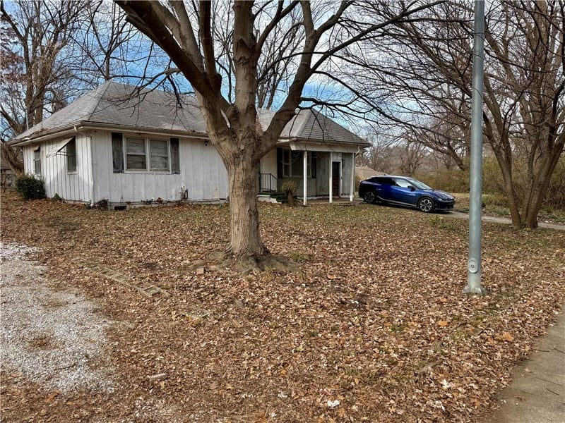 10802 Bennington Ave, Kansas City, MO 64134