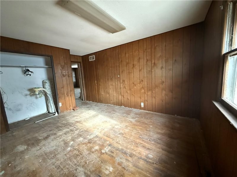 10802 Bennington Ave, Kansas City, MO 64134