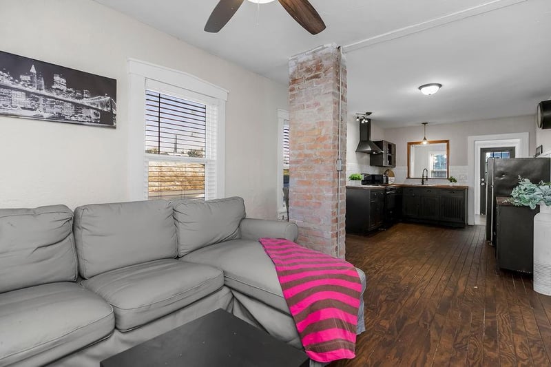 4201 Thompson St, Kansas City, KS 66103