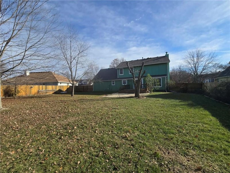 2805 Westbrooke Cir, Blue Springs, MO 64015