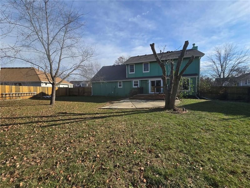 2805 Westbrooke Cir, Blue Springs, MO 64015