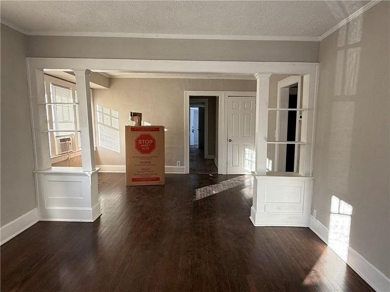 1910 E 80th St, Kansas City, MO 64132