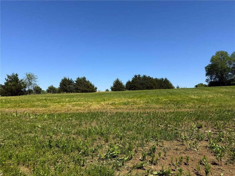 1150 Stanley Rd, Tecumseh, KS 66542