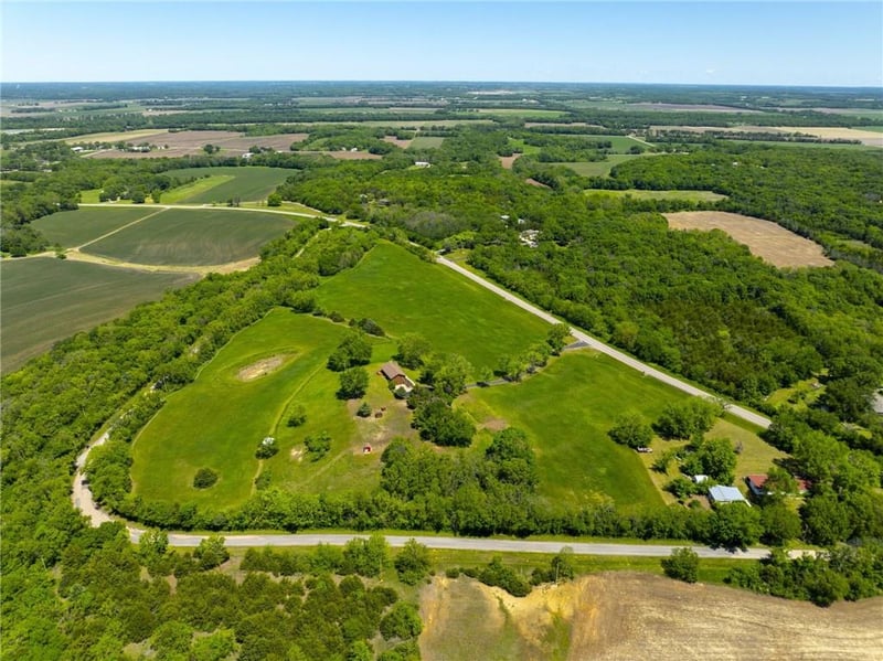1150 Stanley Rd, Tecumseh, KS 66542