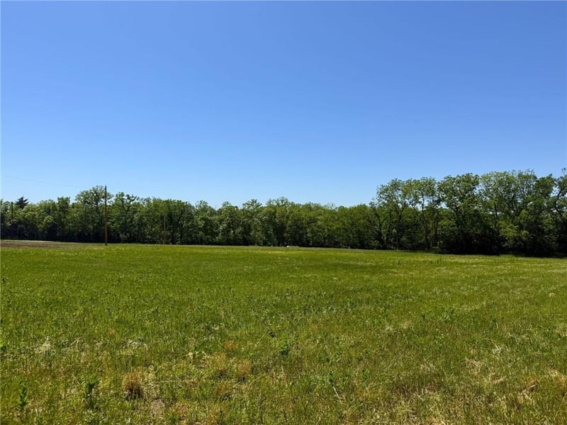 1150 Stanley Rd, Tecumseh, KS 66542