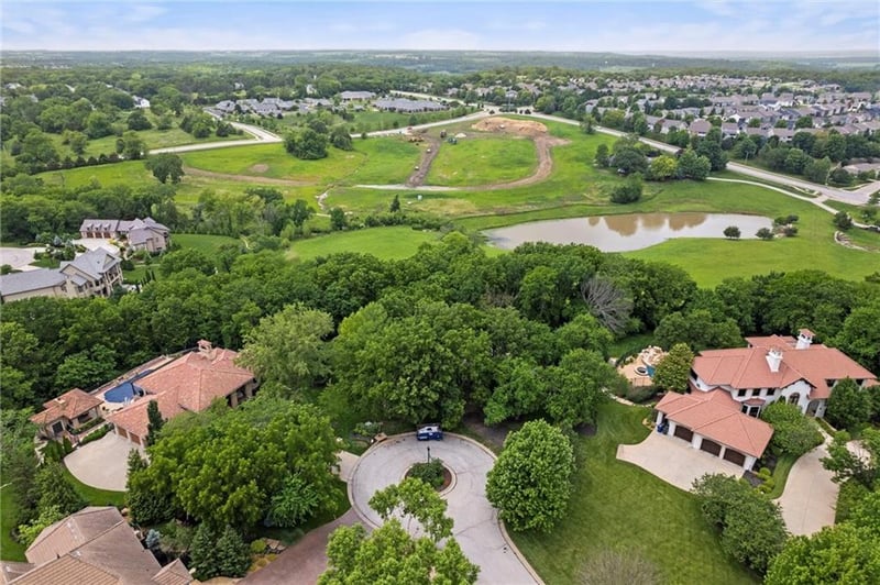 3708 Buck Brush Ct, Lawrence, KS 66049