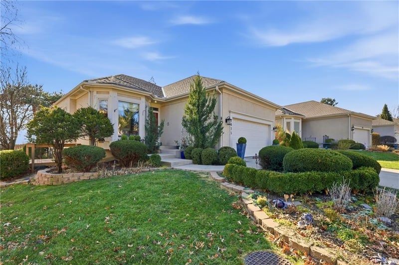7875 118th Pl, Overland Park, KS 66210