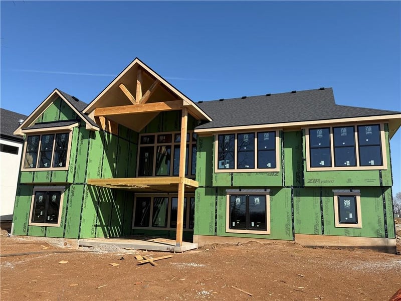 8982 Ginger St, Lenexa, KS 66227