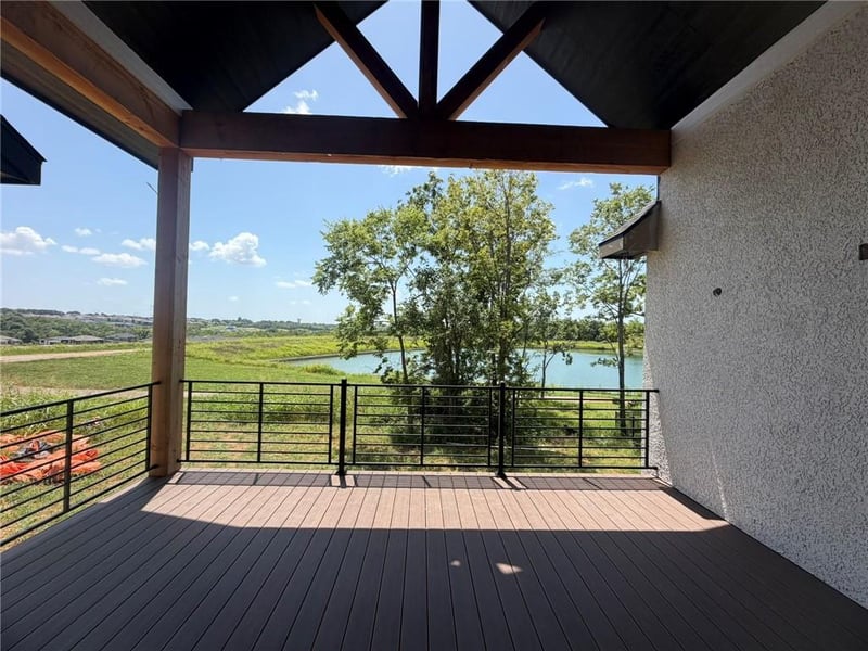 8982 Ginger St, Lenexa, KS 66227