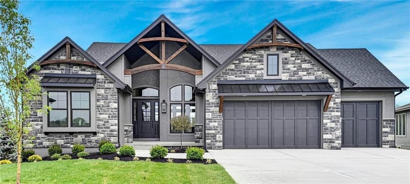 8982 Ginger St, Lenexa, KS 66227