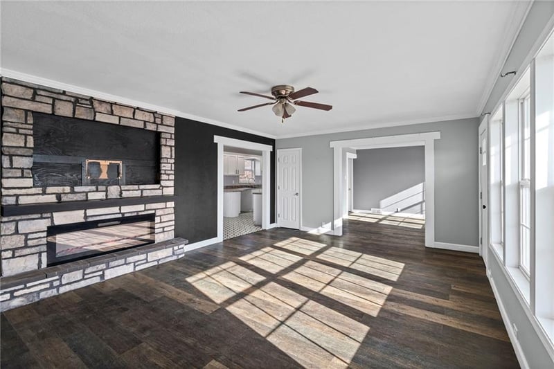 514 3rd St Ter, Carrollton, MO 64633