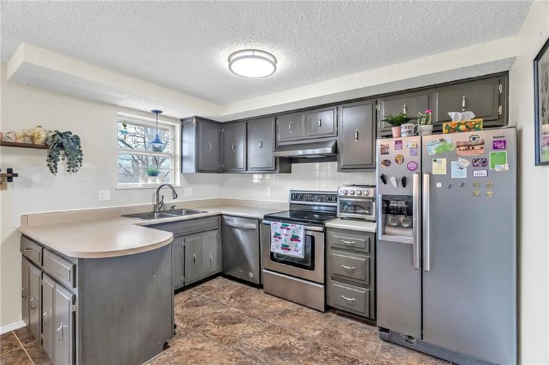 5016 Bellaire Ave, Kansas City, MO 64119