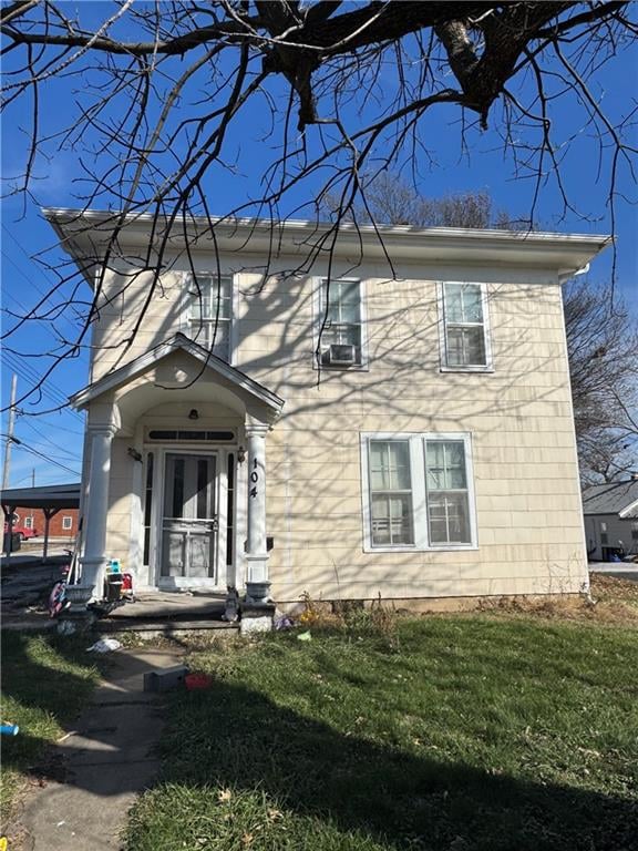 104 Colt St, Windsor, MO 65360