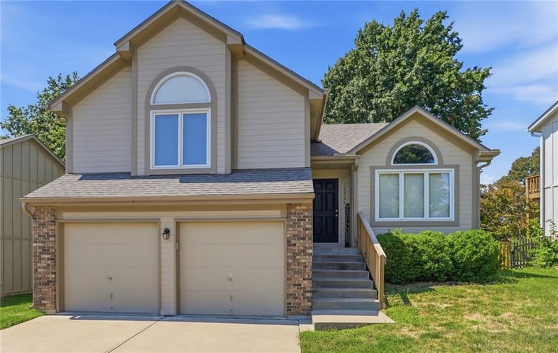 12336 S Albervan St, Olathe, KS 66062