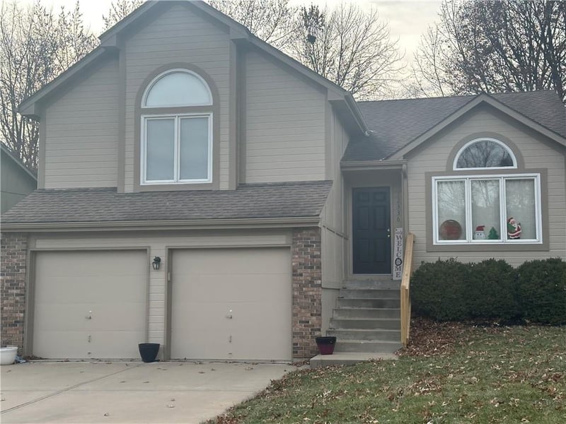 12336 S Albervan St, Olathe, KS 66062