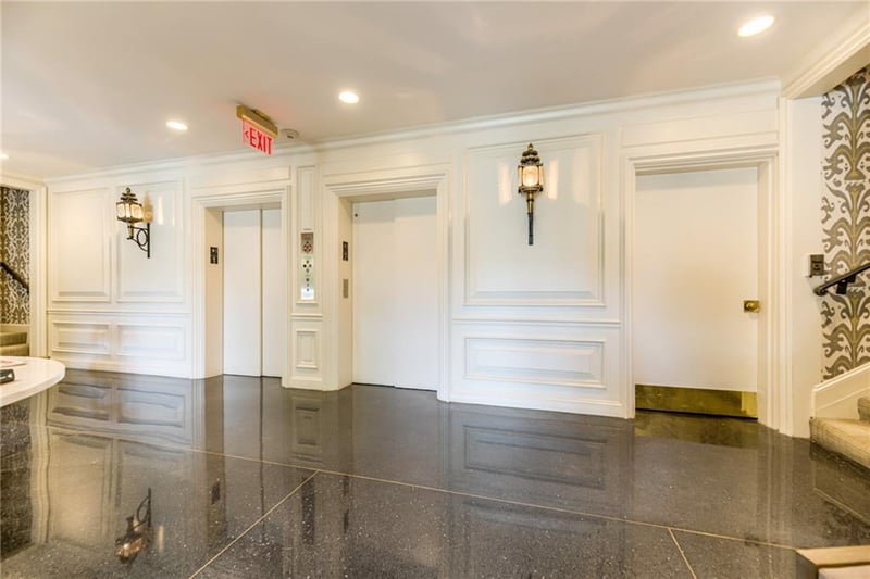 4740 Roanoke Pw #605, Kansas City, MO 64112