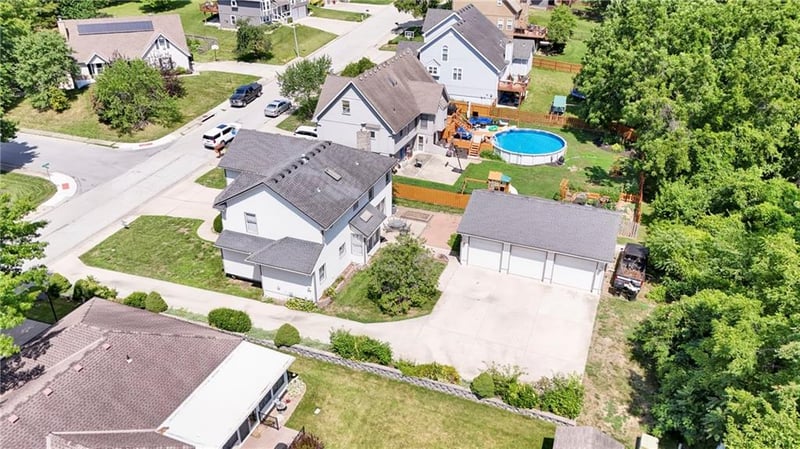 2431 Ponca Ave, Independence, MO 64057
