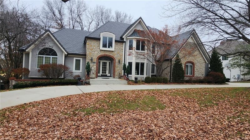 2948 W 118th Ter, Leawood, KS 66211