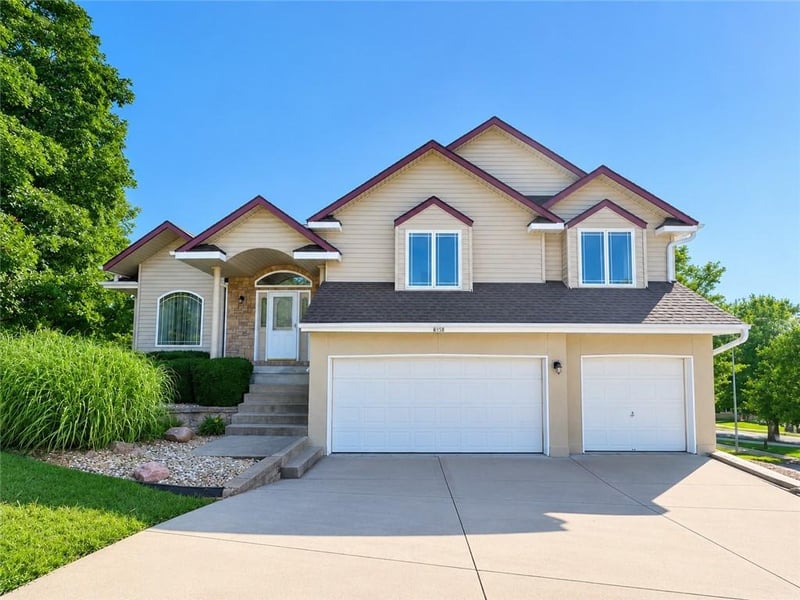 6958 N Atkins Ave, Kansas City, MO 64152
