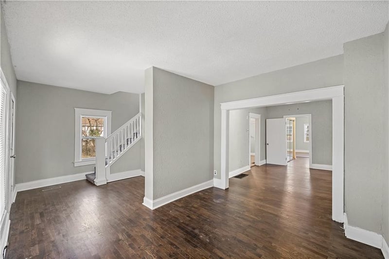 6821 Bales Ave, Kansas City, MO 64132